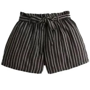 Hollister Ultra High Rise Paperbag Shorts